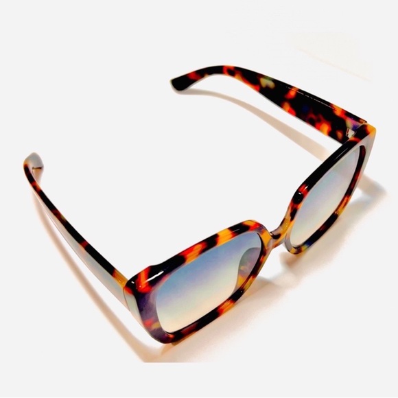 🍒3/$30 New ASOS Oversized Square Milky Tortoise Print Sunglasses - Picture 5 of 5